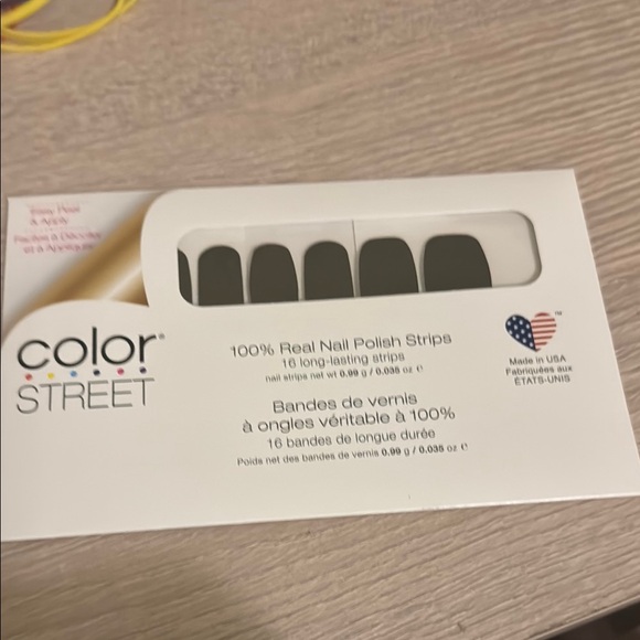 Color Street Nail Polish Strips Serene Serpentine - Picture 1 of 2